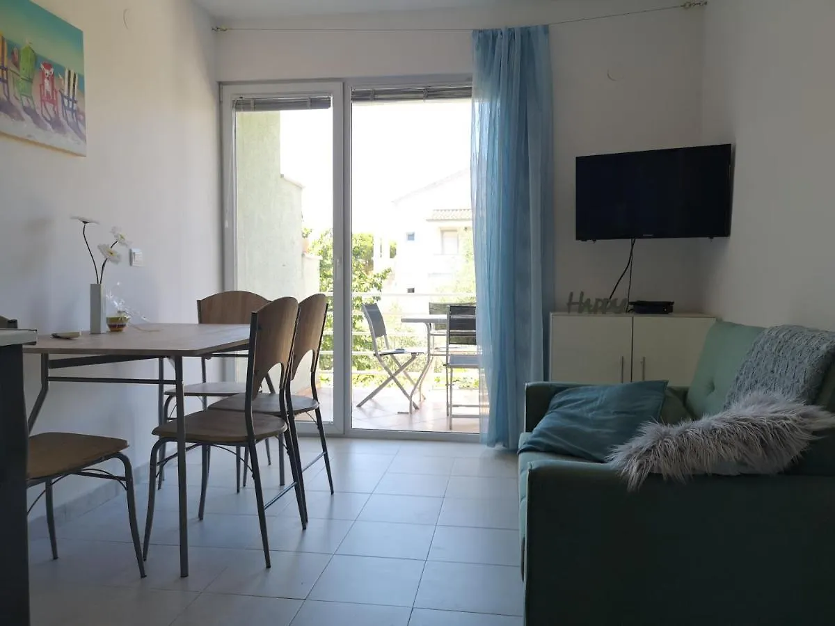 Chillout Apartments With Pool Patricia