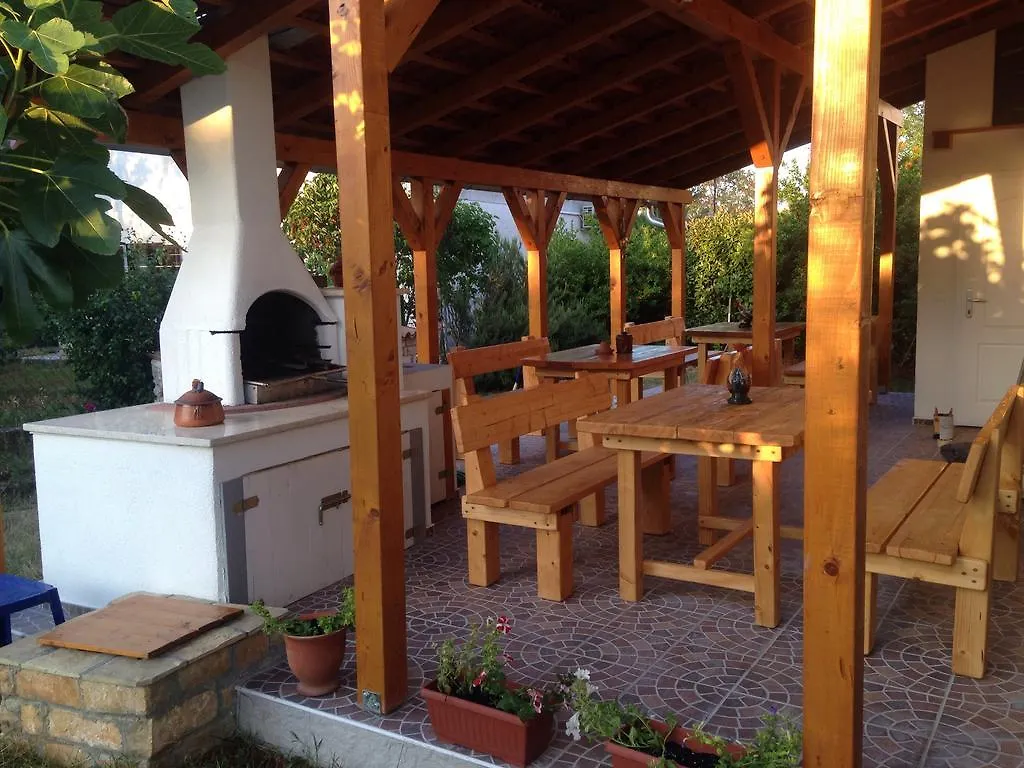 Chillout Apartments With Pool Patricia 0*, Fazana